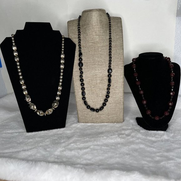 Lot of 3 Vintage Necklaces  Beaded Jewelry - Picture 1 of 16